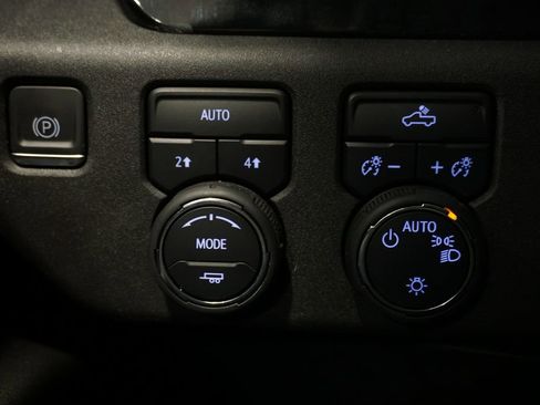 Certified 2023 Chevrolet Silverado 1500 LT image 21