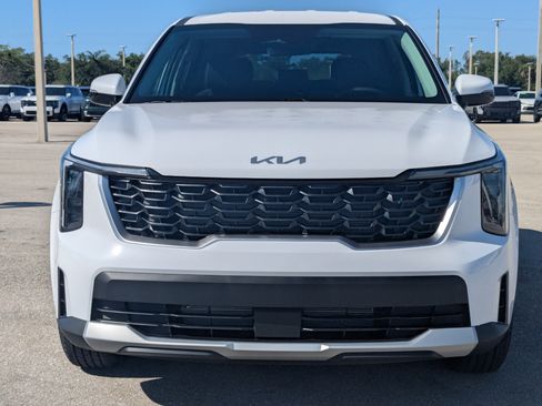 New 2026 Kia Sorento LX FWD image 3