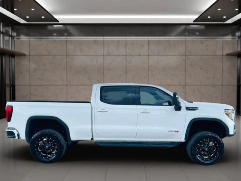 Used 2019 GMC Sierra 1500 AT4 w/ AT4 Premium Package AWD/4WD image 2
