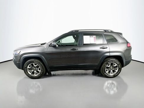 Used 2019 Jeep Cherokee Trailhawk AWD/4WD image 5