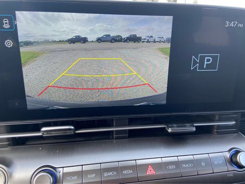 Used 2025 Hyundai Kona SEL AWD/4WD image 25