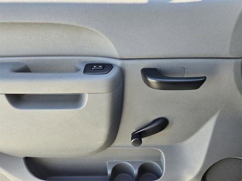 Used 2014 Chevrolet Silverado 2500 W/T image 29