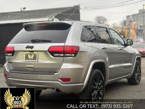 Used 2017 Jeep Grand Cherokee Altitude image 6