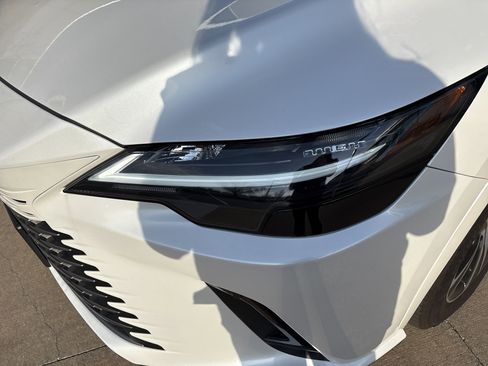 Used 2024 Lexus RX 350 Premium w/ Convenience Package image 10