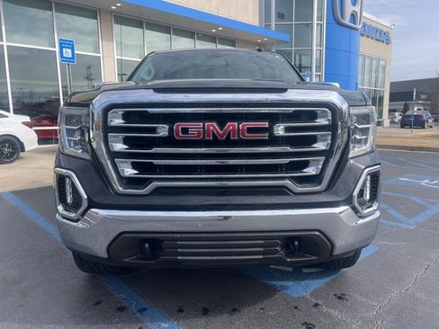 Used 2019 GMC Sierra 1500 SLT w/ X31 Off-Road Package image 3