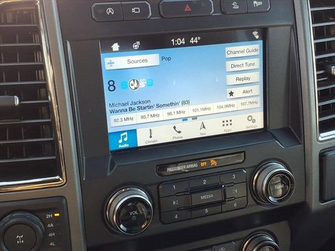 Used 2019 Ford F150 Raptor w/ Equipment Group 802A Luxury image 9