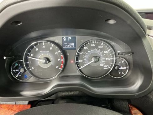 Used 2012 Subaru Outback 3.6R Limited AWD/4WD image 17