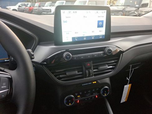 New 2025 Ford Escape Active w/ Cold Weather Package image 16