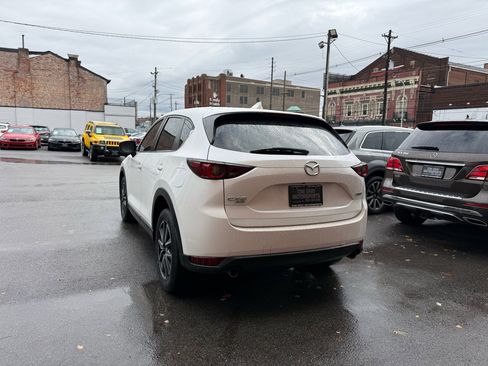 Used 2018 MAZDA CX-5 Touring w/ Preferred Equipment Package image 4