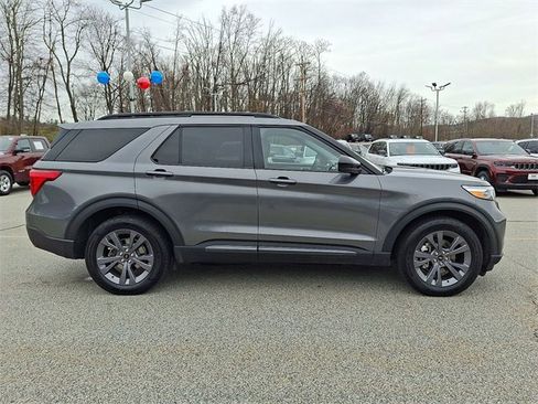 Used 2023 Ford Explorer XLT w/ Equipment Group 202A image 26