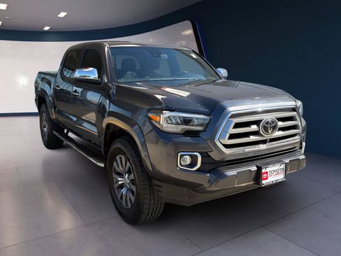Used 2021 Toyota Tacoma Limited RWD image 7