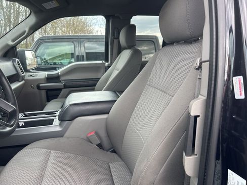 Used 2019 Ford F150 XLT image 9