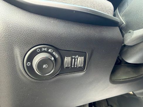 Used 2024 Jeep Compass Latitude AWD/4WD image 20