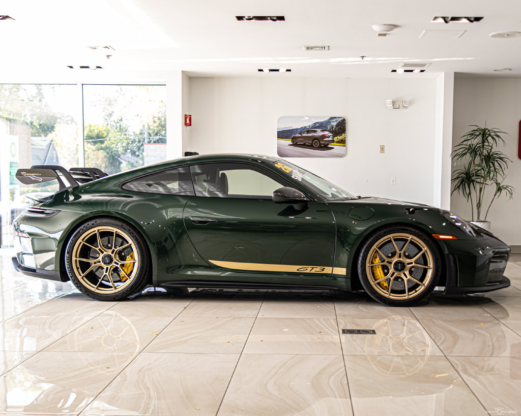 Used 2026 Porsche 911 GT3 w/ Weissach Package RWD image 11