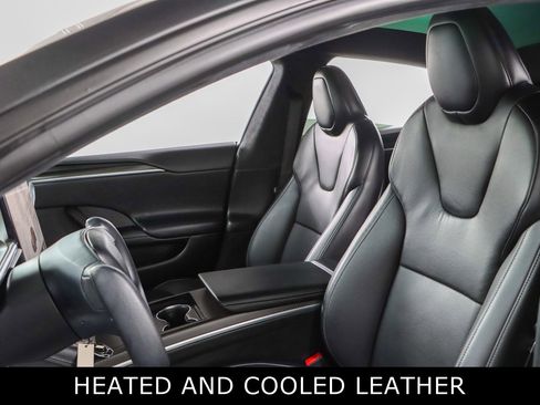 Used 2022 Tesla Model S Plaid image 22