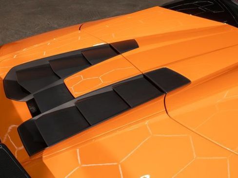 Used 2019 Lamborghini Huracan LP 580-2 image 39