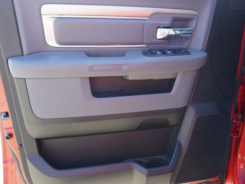 Used 2019 RAM 1500 Classic Warlock w/ Electronics Group image 17