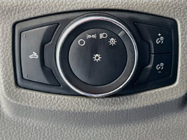 Used 2017 Ford F250 XLT AWD/4WD image 10
