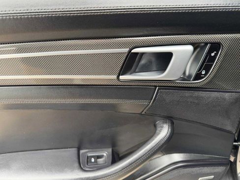 Used 2018 Porsche Panamera Turbo S image 36