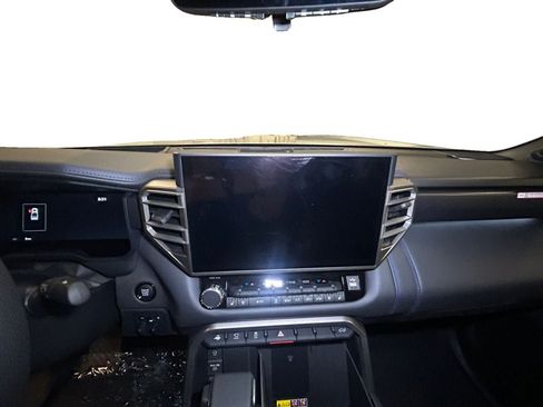 New 2026 Toyota Tundra Platinum AWD/4WD image 10