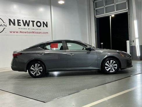 Used 2025 Nissan Altima 2.5 S image 33