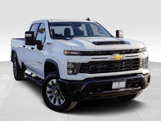 Used 2025 Chevrolet Silverado 2500 Custom AWD/4WD video 2