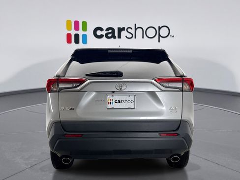 Used 2022 Toyota RAV4 XLE image 4