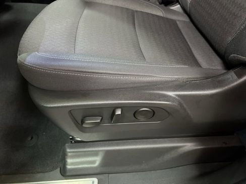 Used 2025 Chevrolet Silverado 2500 LT w/ Convenience Package image 55