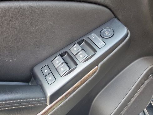 Used 2020 Chevrolet Tahoe LS AWD/4WD image 13
