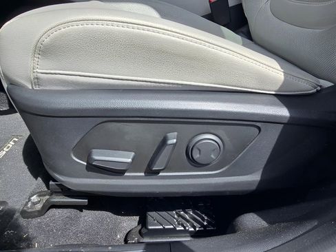 Used 2024 Hyundai Tucson Limited AWD/4WD image 13