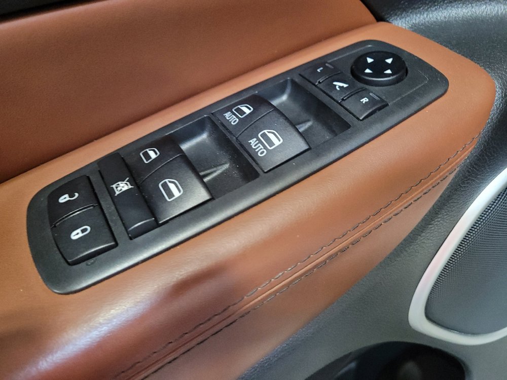 Used 2020 Jeep Grand Cherokee Summit AWD/4WD image 27
