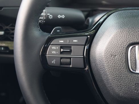 Used 2025 Honda Accord Touring image 17