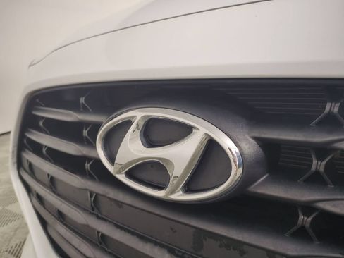 Used 2020 Hyundai Veloster 2.0 Premium FWD image 13