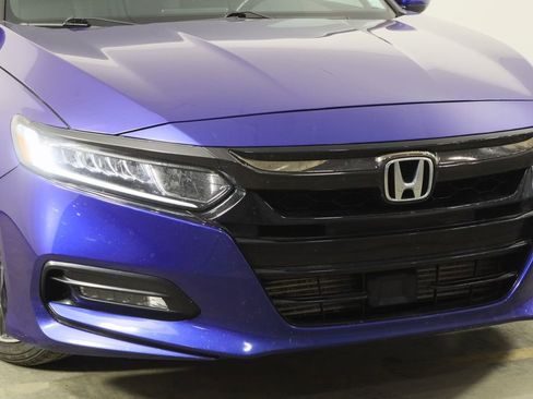 Used 2019 Honda Accord Sport image 41