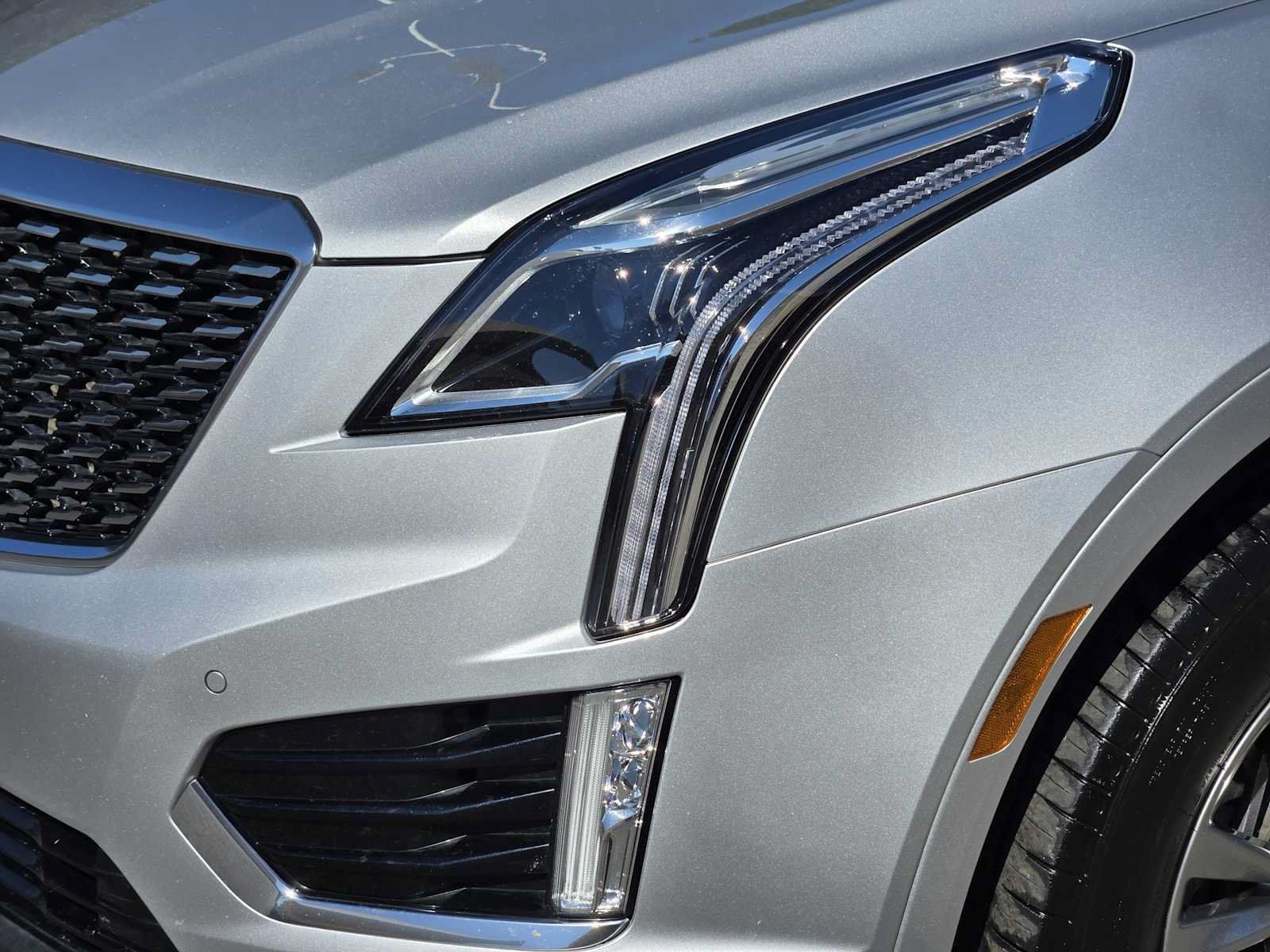 Used 2020 Cadillac XT5 Premium Luxury AWD/4WD image 9