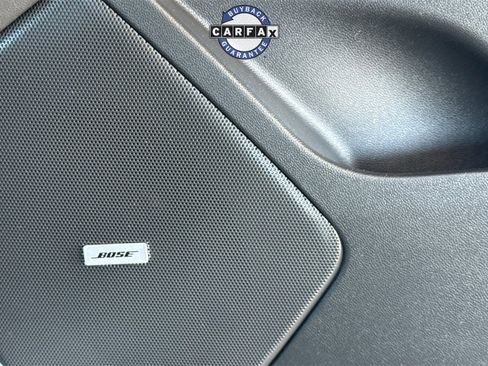 Used 2025 Cadillac XT6 Premium Luxury image 28