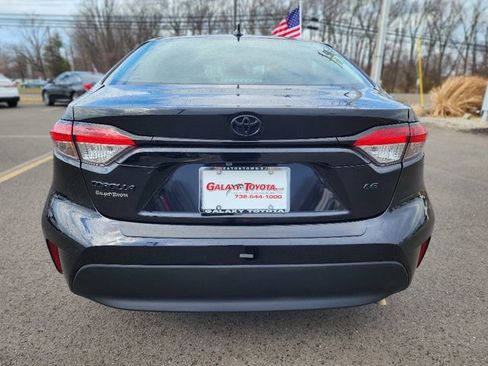 Used 2023 Toyota Corolla LE image 6