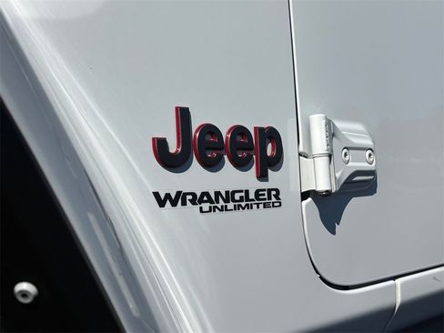 Used 2021 Jeep Wrangler Unlimited Rubicon image 4