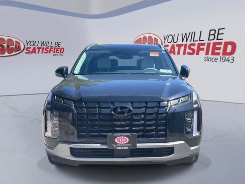Used 2023 Hyundai Palisade Limited w/ Cargo Package AWD/4WD image 2