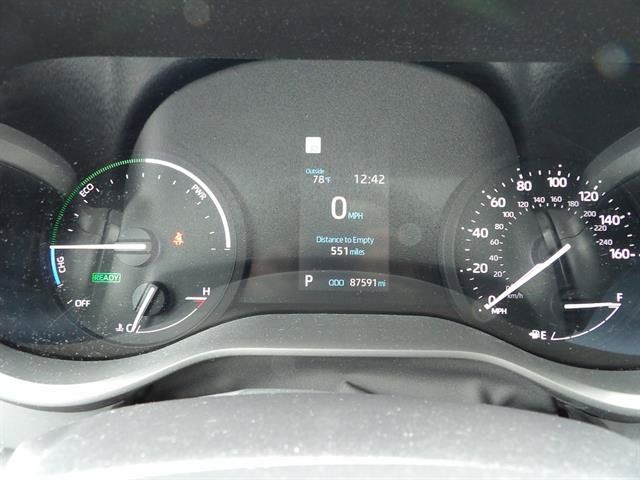 Used 2022 Toyota Sienna XLE FWD image 18
