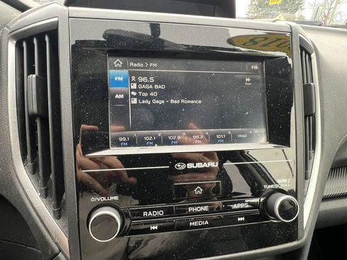 Used 2018 Subaru Crosstrek 2.0i Premium AWD/4WD image 23