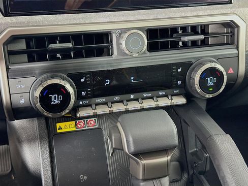 Used 2025 Toyota 4Runner Trailhunter image 18