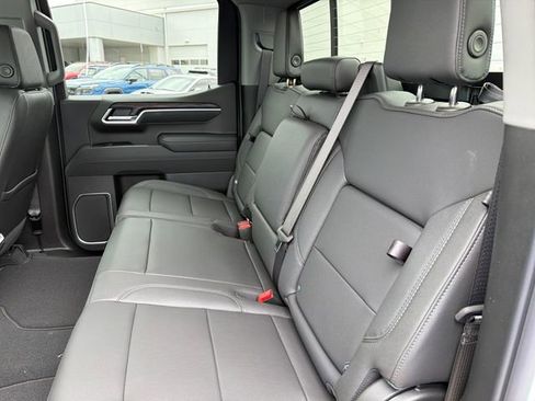 New 2026 GMC Sierra 1500 SLT w/ SLT Premium Plus Package image 21
