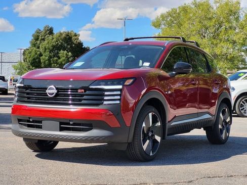 New 2026 Nissan Kicks SR w/ Cold Weather Package image 4