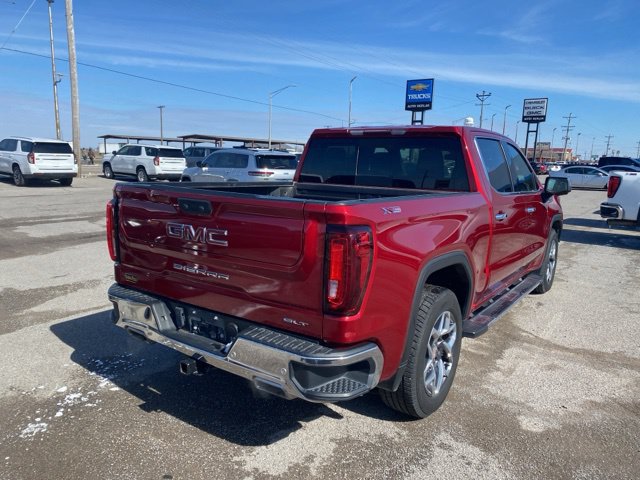 Used 2022 GMC Sierra 1500 SLT w/ SLT Premium Plus Package AWD/4WD image 6