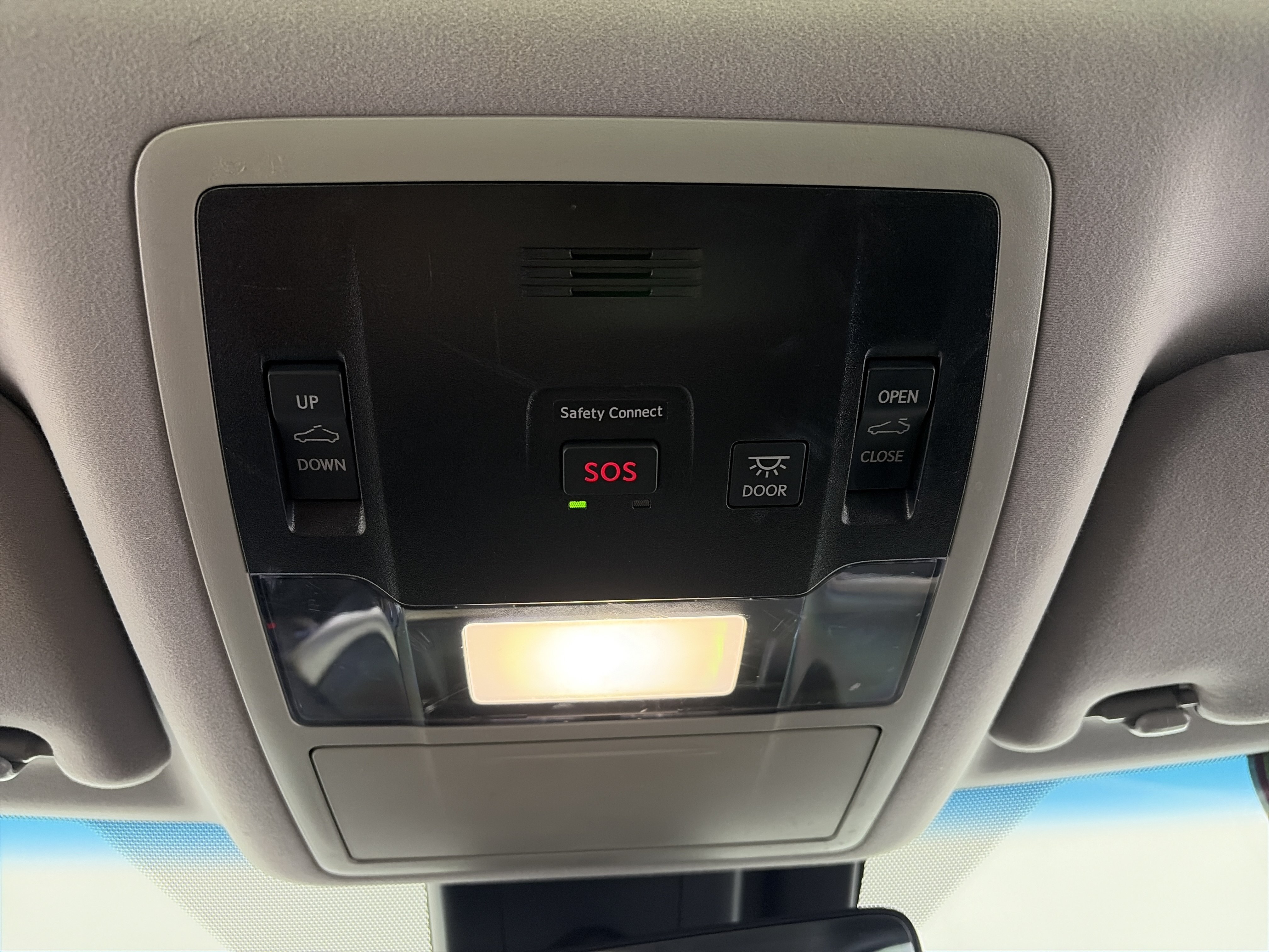 Used 2019 Lexus RX 350L Luxury w/ Accessory Package AWD/4WD image 31