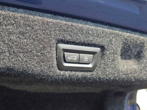 Used 2026 BMW i5 eDrive40 image 17