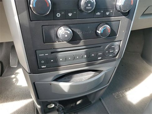 Used 2009 Dodge Grand Caravan SXT w/ Entertainment Group 2 image 27