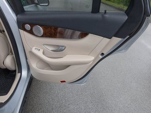 Used 2019 Mercedes-Benz GLC 300 4MATIC Coupe image 18