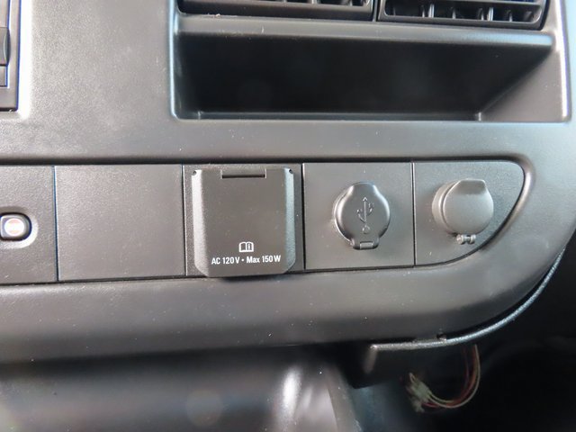 Used 2015 Chevrolet Express 2500 RWD image 19